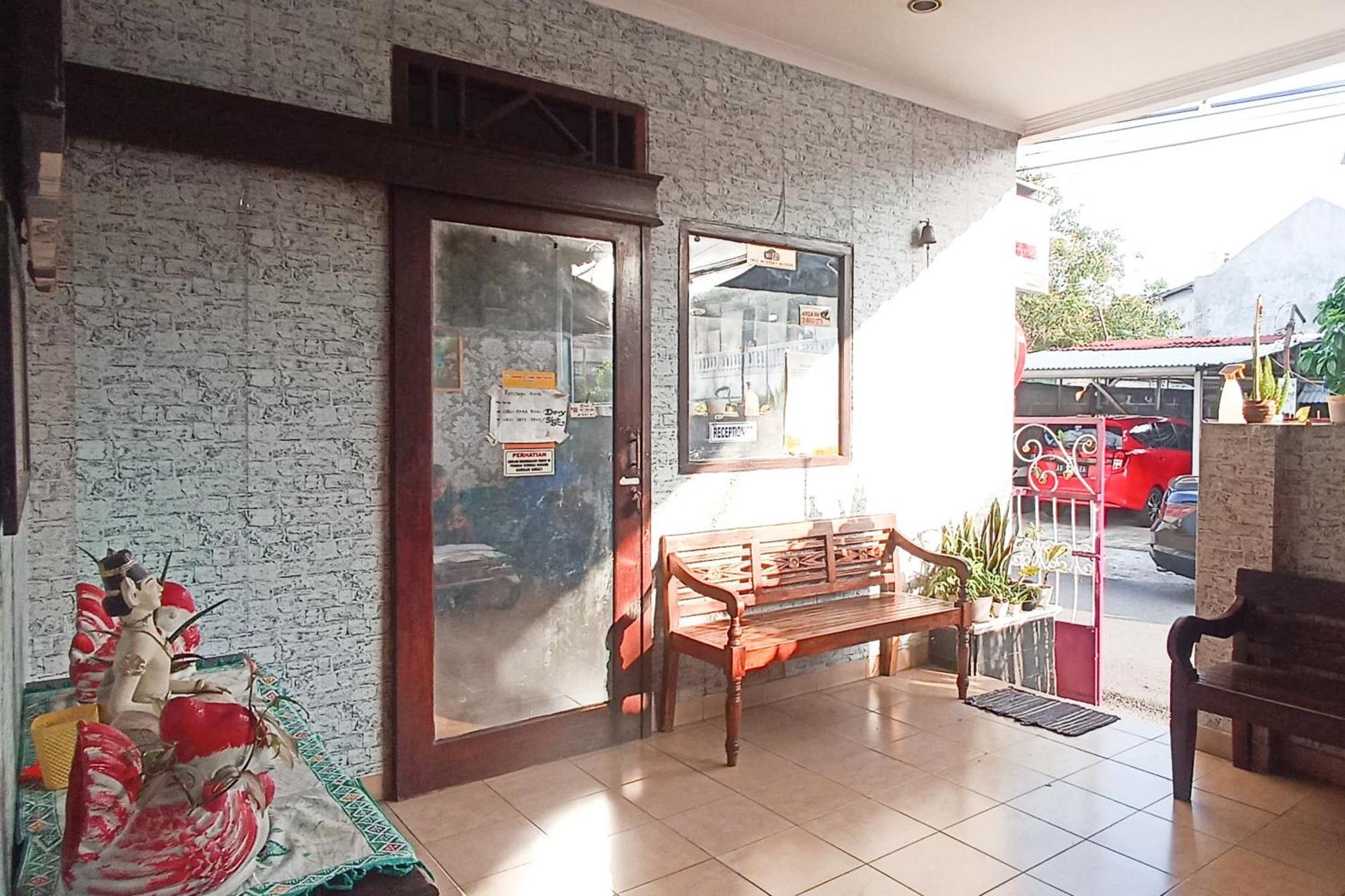 Trihakso Guest House Near Kaliurang Redpartner Sleman  Exterior foto