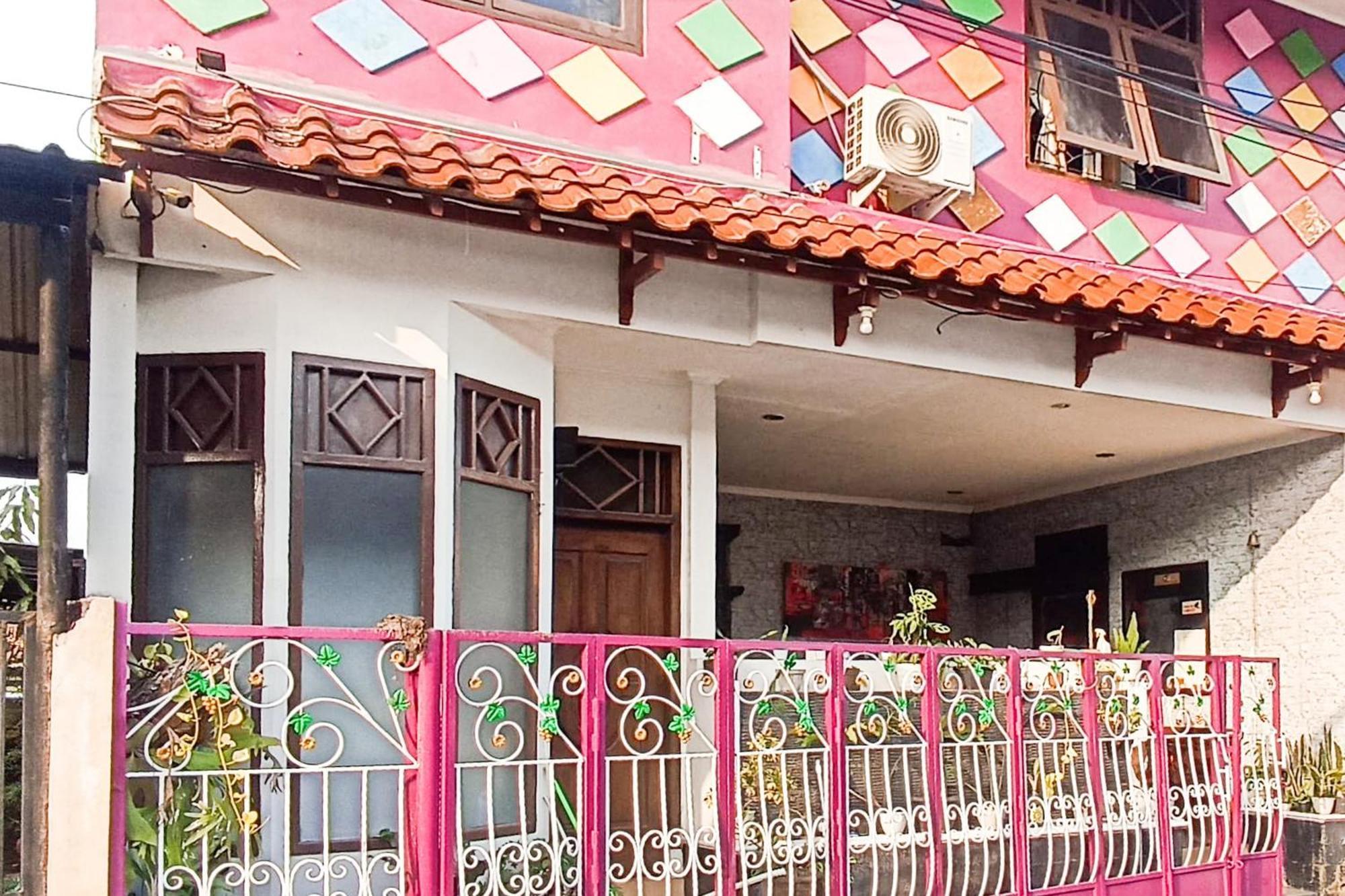 Trihakso Guest House Near Kaliurang Redpartner Sleman  Exterior foto